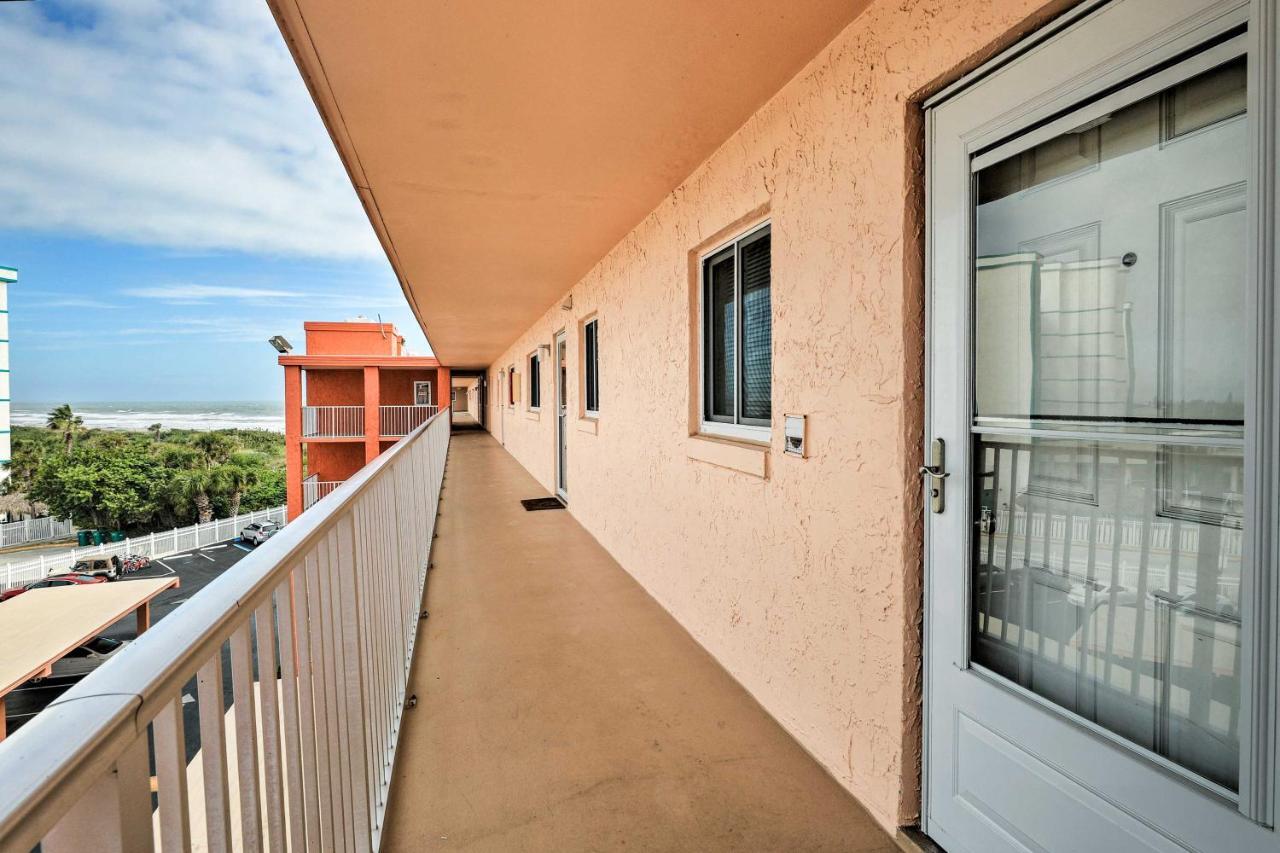 Oceanfront Cocoa Beach Condo With View Walk To Pier Екстер'єр фото